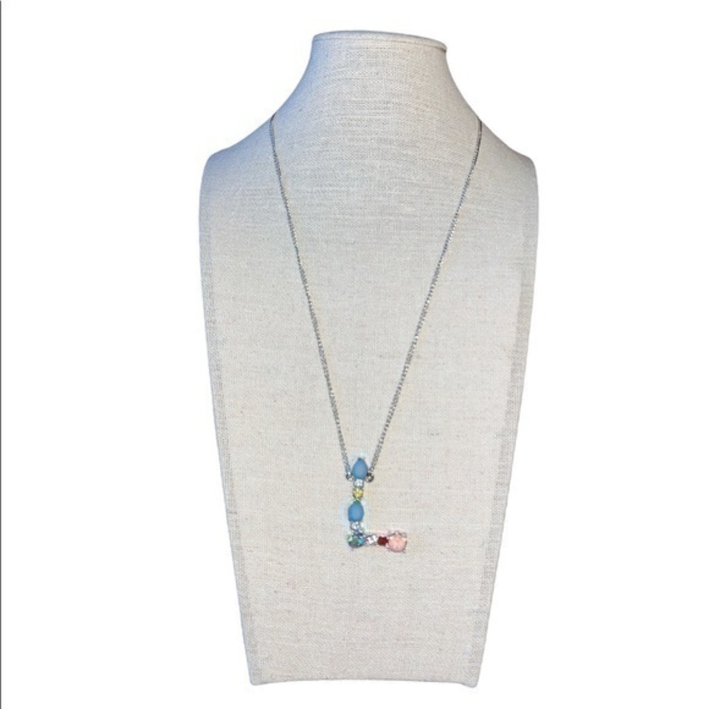 “L” gem necklace